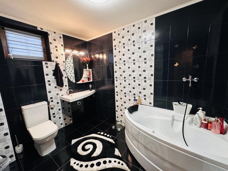 Vila superba, padure Rosu, 1000 mp teren, 310 mp construiti, Chiajna - 11