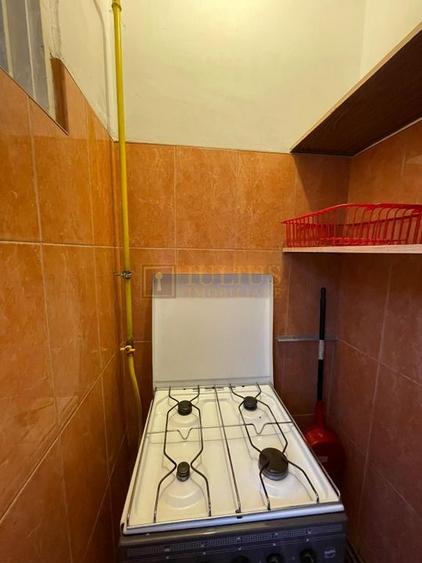 1 Camera ultracentral, in zona Medicina - 9