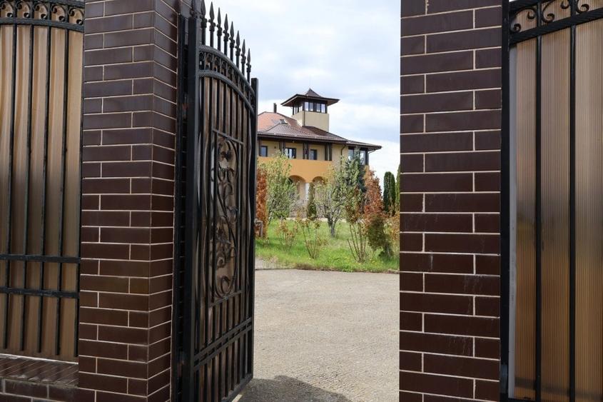 Proprietate spațioasă cu potențial turistic - Iași - 1