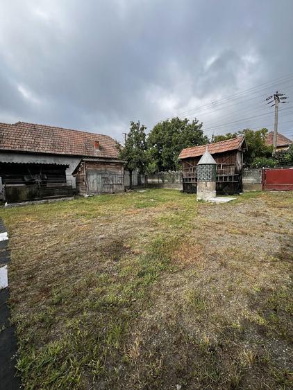 Casa de vanzare Santioana de Mures cu curte si 3camere - 6