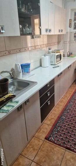 Inchiriez apartament 3 camere - 8