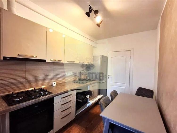 Apartament cu 2 camere decomandat balcon parcare privata zona Doamna Stanca - 4