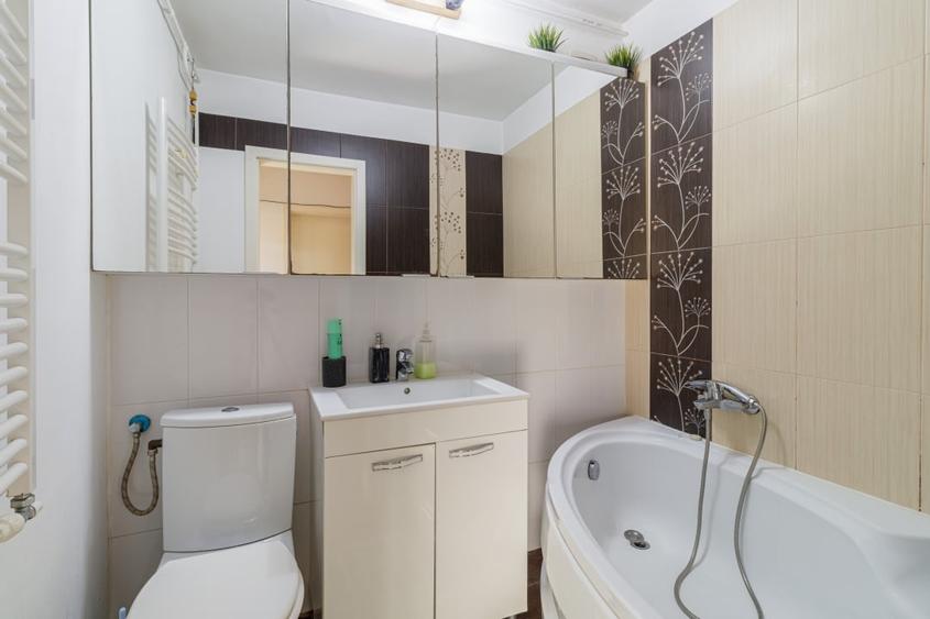 Apartament decomandat si luminos | Metrou 1 Decembrie - 5