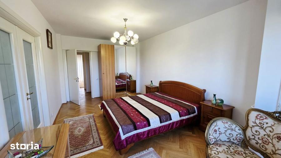 Apartament cu 4 camere decomandat, mobilat în Libertății