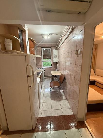 Persoana fizica,Inchriez apartament cu 2 camere Micro 19 - 1