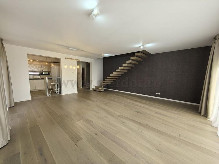 Vilă cu Piscina in Tunari - 9