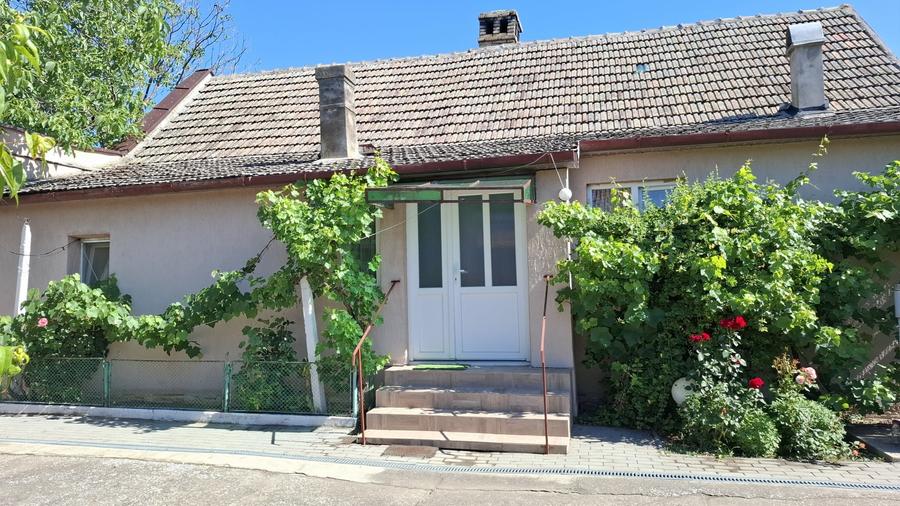 Casa 4 camere in Seitin Judetul Arad - 2