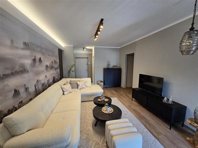 Apartament cu 3 camere, Bloc Nou, Etaj Intermediar, zona Universitatii, 3c-4379 - 2