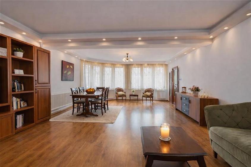 FILM! Resedinta cu identitate arhitecturala, 700mp teren, garaj 4X, Tractorul, B - 2