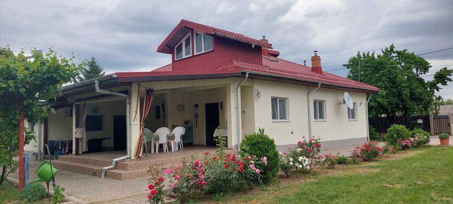 Casa de vacanta in comuna Dorobantu, judetul Calarasi - 1