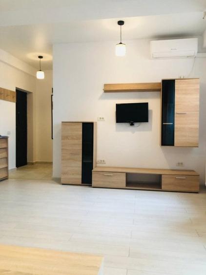 Inchiriez garsoniera Militari Residence LUX - 5