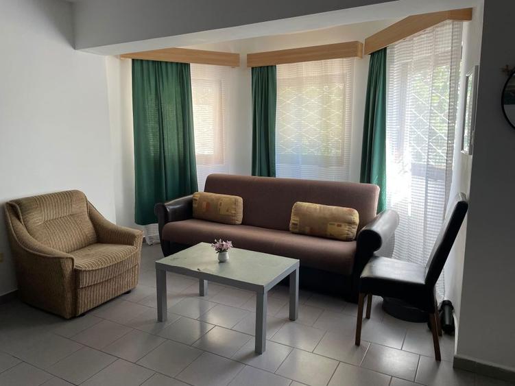 Vila data in administrare - 4