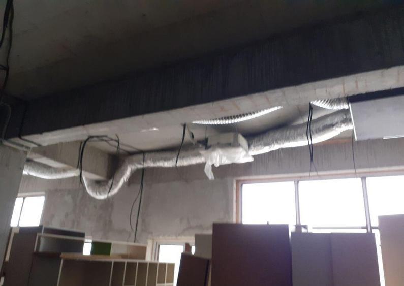 Constructie si teren ideale pentru saloane evenimente si ... - 6