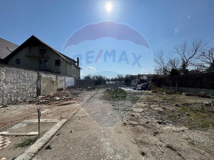 Casă /teren 1008mp si front stradal 15ml Parneava Spitalul Judetean - 3