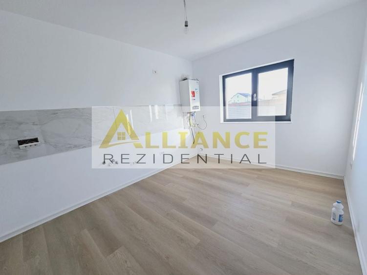 Casă individuală cu 4 camere cu Canalizare în Berceni