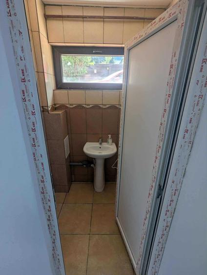 Spatiu comercial 130 mp - demisol - Faleza Nord - 128.000 euro (Cod E8) - 8