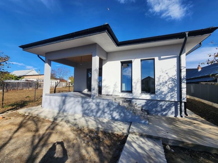 CASA INDIVIDUALA, 3 CAMERE, 550 MP TEREN, CIURBESTI - 4