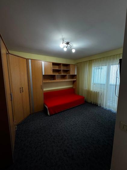 Inchiriez apartament cu 3 camere - 7