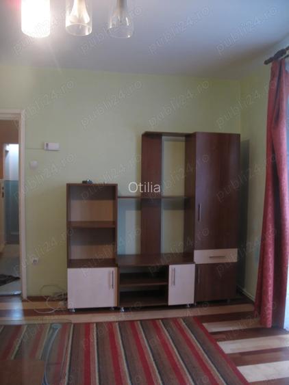 PF Inchiriez apartament 2 camere semidecomandat (cu trecere) in hipodrom