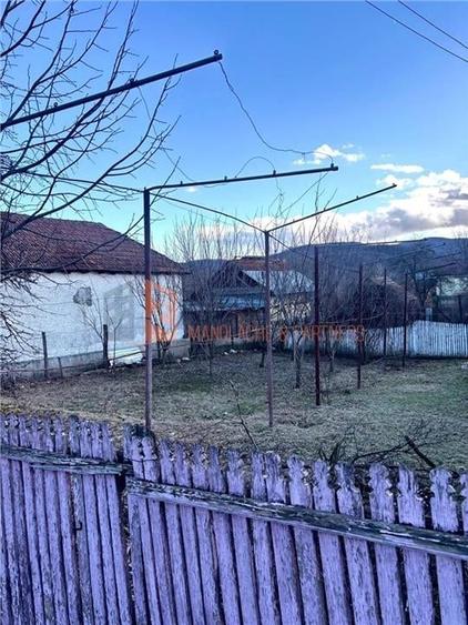 Casa tip parter zona Padurenii, com. Tisau - 7