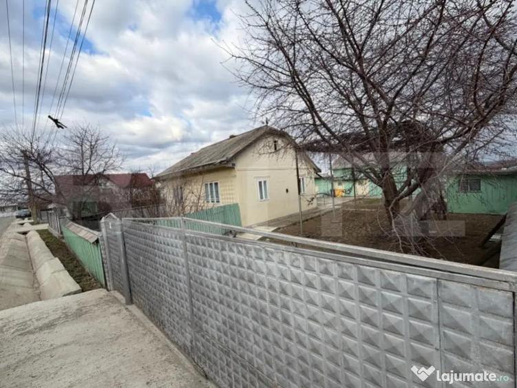 Casa batraneasca , renovabila , 1586 mp teren , Dumbraveni S - 1