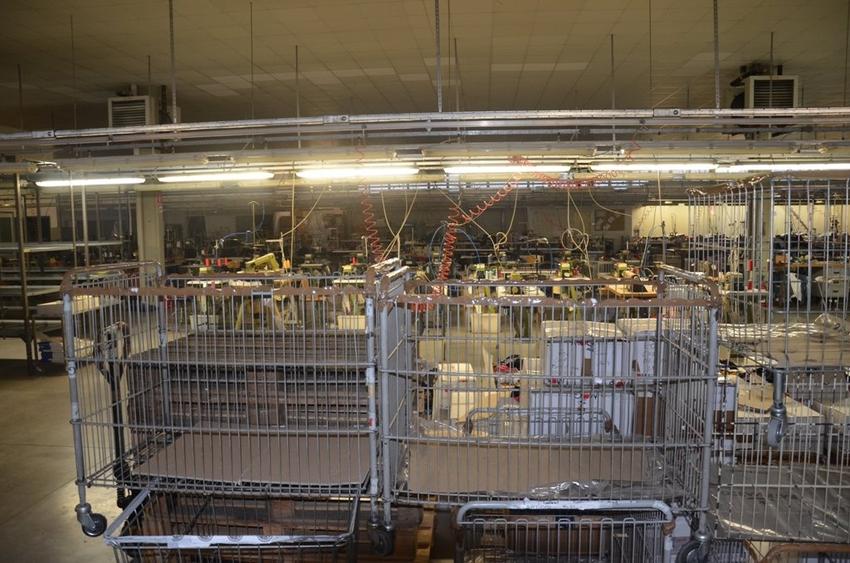 Hala Calea Lugojului 1400 mp 6000 euro - 5