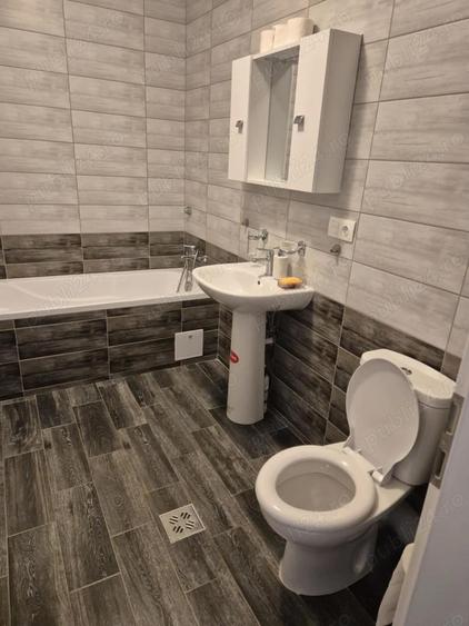 Garsoniera zona SANPETRU - 6