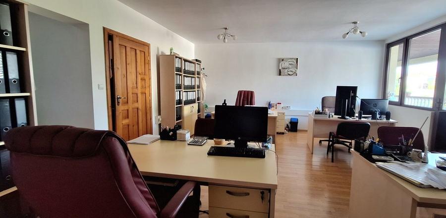 Imobil in zona Bucovina -pretabil sediu firma/clinica/etc - 12