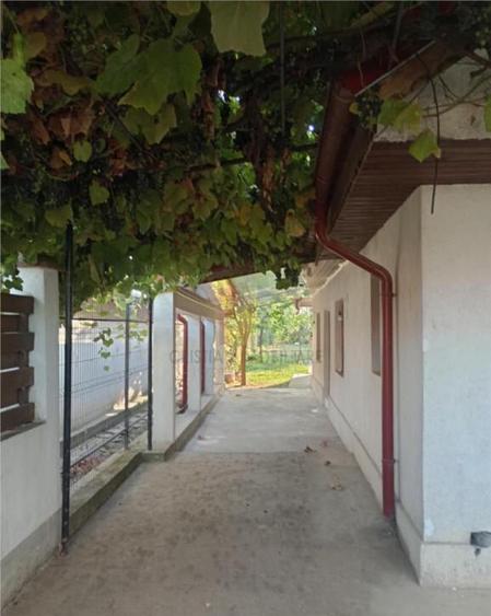 CASA 3 cam 130mp utili L. Sarat ,teren=630mp MOBILATA - 8