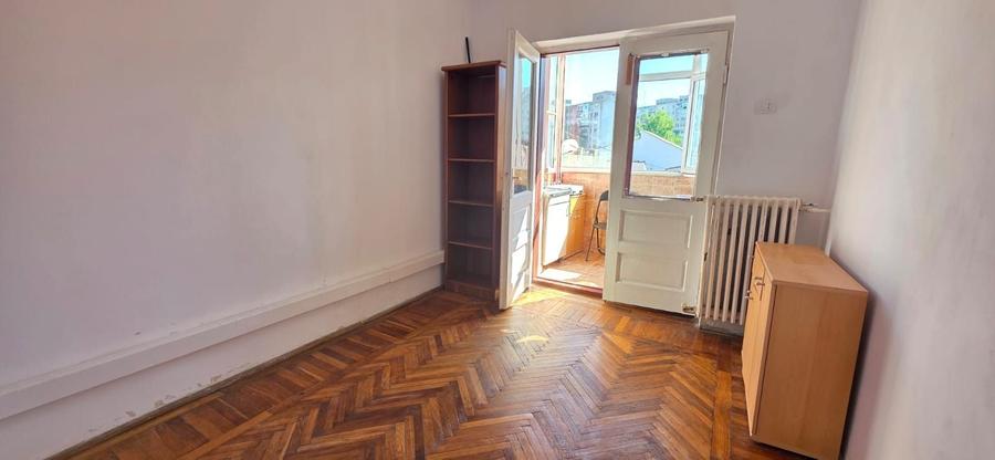 CASA DE CULTURA - SPITAL GARSONIERA CU BALCON ETAJ 2 PRET 42.900 EURO - 2