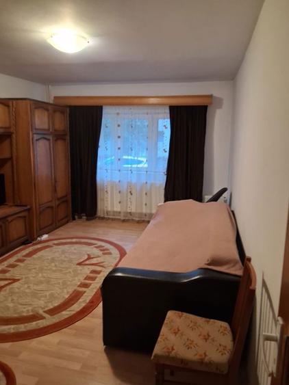 Vand apartament cu 2 camere, decomandat in Alunisul Nou - 8