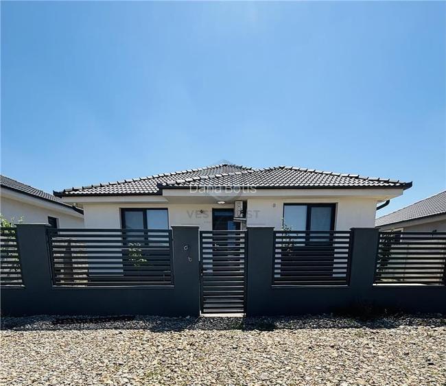 Casa de vanzare, semifinisata, zona Oncea