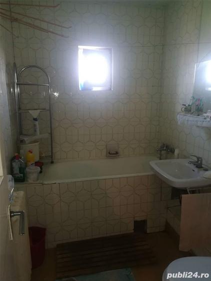 Apartament cu 3 camere decomandat în Rogerius