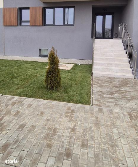 Vand spatiu comercial complex Maurer Residence - 1