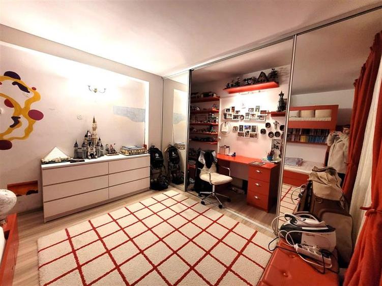 Apartament 3 camere deosebit, 65 mp! Zona centrala! - 11