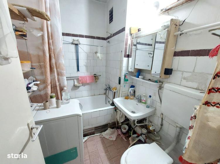 COMISION 0 Ap. 4 cam, decom. 79 mp utili, Et. 2, Aleea Trandafirilor - 5