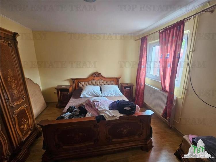 Casa la curte cu garaj dublu langa Padurea Rosu - 12