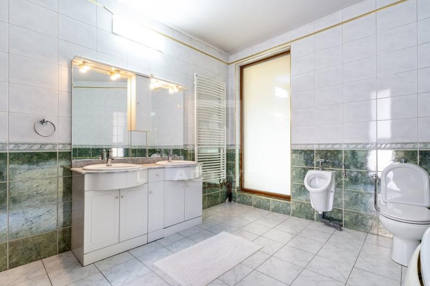 Casă individuală cu 5 camere cu Canalizare în Grigorescu
