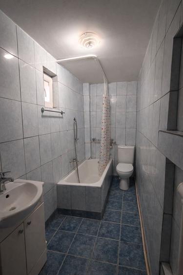 De vânzare casă cu teren generos, aproape de centru – zonă Piața Abator - 8