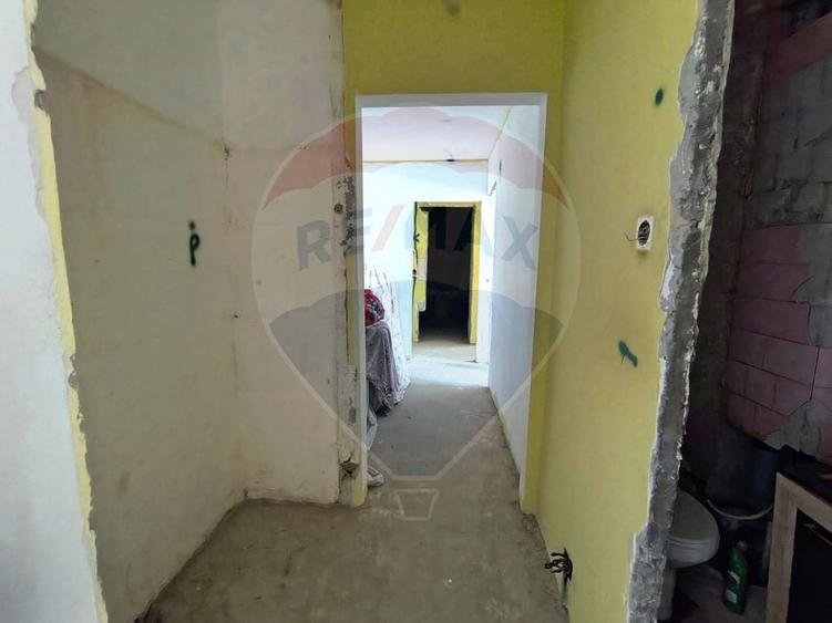 Apartament cu 3 camere de vanzare in zona Faleza Nord - 4