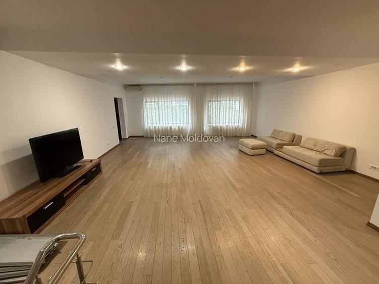 Apartament 5 camere de inchiriat zona Herastrau