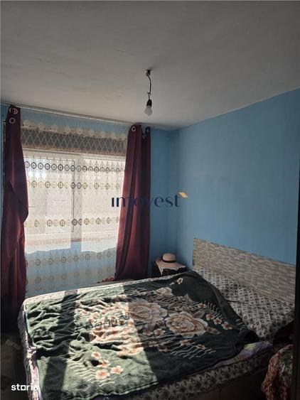 Apartament cu 3 camere decomandat în Careiului