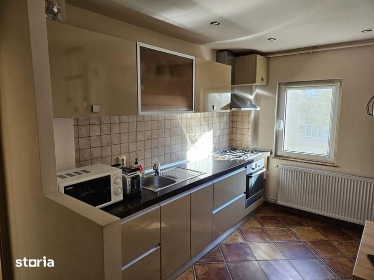 Apartament cu 3 camere decomandat în Micălaca
