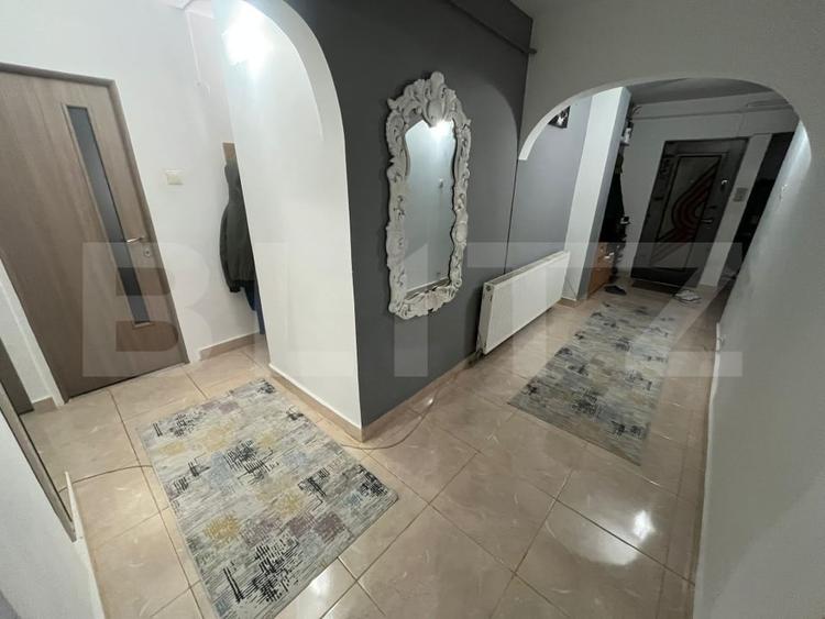 Apartament cu 4 camere decomandat, mobilat în Găești