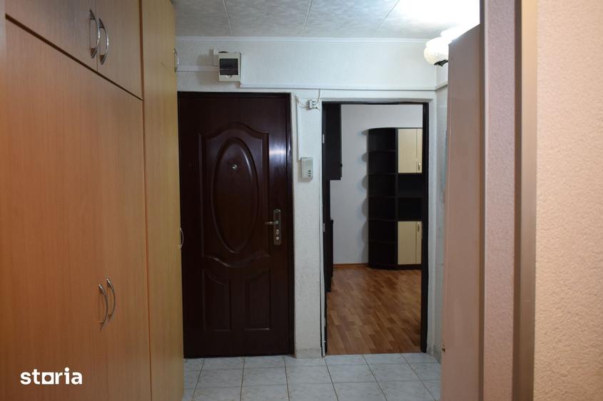 Apartament cu 2 camere decomandat în Aviației