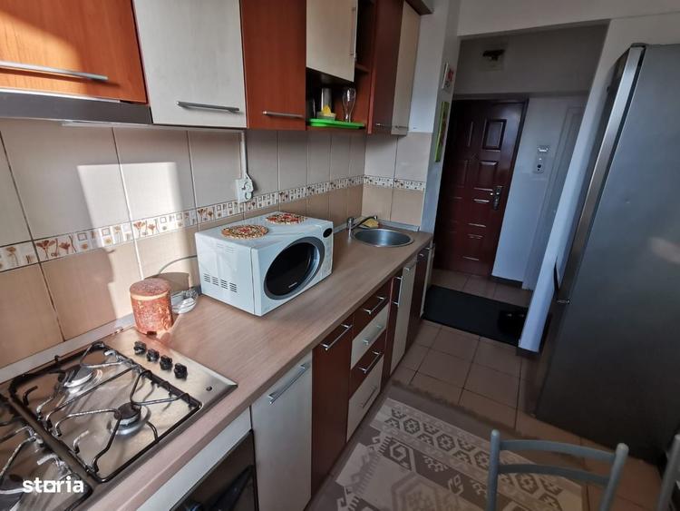 Apartament cu 2 camere semidecomandat în Astra