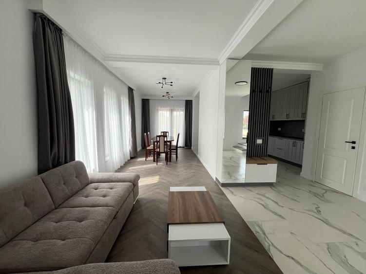 Apartament cu 2 camere decomandat în Exterior Vest