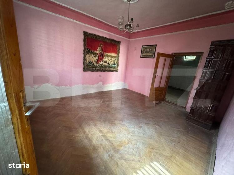 Casă cu 3 camere semidecomandat în Deve