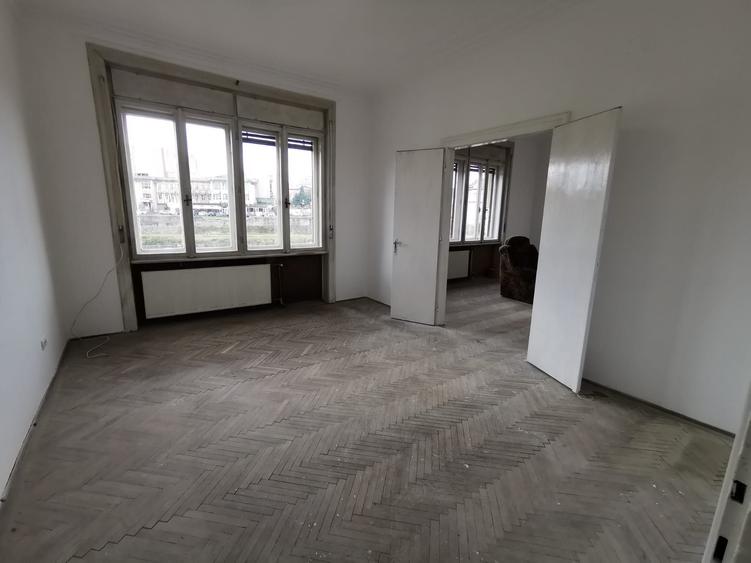 Apartament cu 4 camere circular în Ultracentral