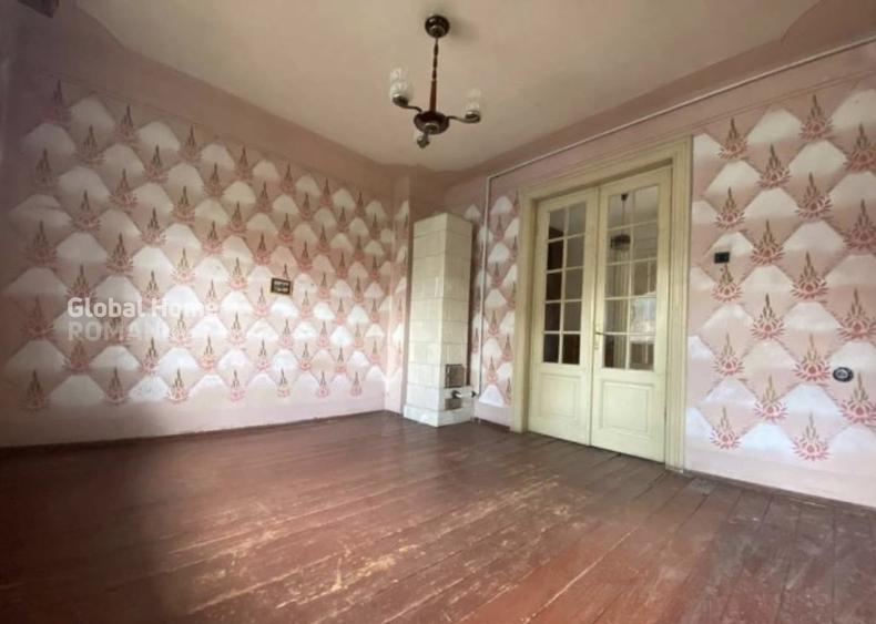 Apartament cu 3 camere semidecomandat în P-ța Alba Iulia